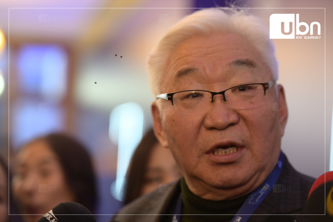 Л.Оюун-Эрдэнэ: Э.Бат-Үүл бол ардчилсан хувьсгалын үзэл санаандаа үнэнч үлдсэн цөөхөн хүмүүсийн нэг