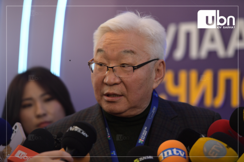 Э.Бат-Үүл: Бидний үед Энхтайваны гүүрэн доор нүхэн гарц хийж байсан шиг л хийх ёстой