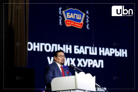Г.Занданшатар: Багш, боловсролын байгууллагын удирдлагын томилгоог улс төрөөс ангид байлгах асуудлыг багц хуульд тусгасан