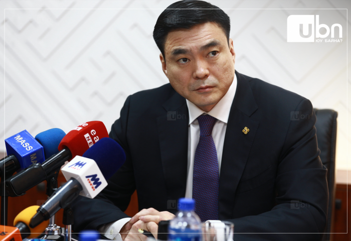 С.Амарсайхан: Нэмэгдсэн гээд байгаа төсөв чинь урсгал зардал, цалин хөлстэй холбоотой