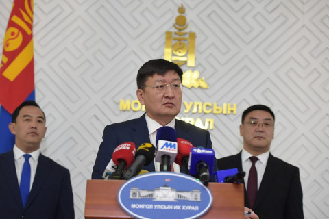 Амь насаа алдсан цэргийн албан хаагчийн гэр бүлд орон сууц олгохоор тусгажээ