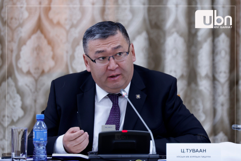 Ц.Туваан: Эмэндээ эдгэдэг ханиад байна уу. Мөнгө багатай иргэд хямд, чанар муутай эмийг авч байна