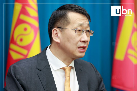 “Үе үеийн Засгийн газар Үндсэн хуулиа зөрчсөн завхрал эдийн засгийг өрсөлдөх чадваргүй болгожээ“