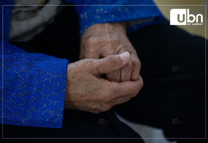 Гэр бүлийн хүчирхийлэлд өртсөн ахмадууд  гэрээсээ дайжих болжээ