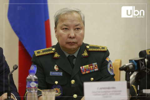 “Би хариуцлага хүлээх шаардлагатай бол  цэргийн хүний ёсоор “Мэдлээ, гүйцэтгэе“ гээд явна“ гэв