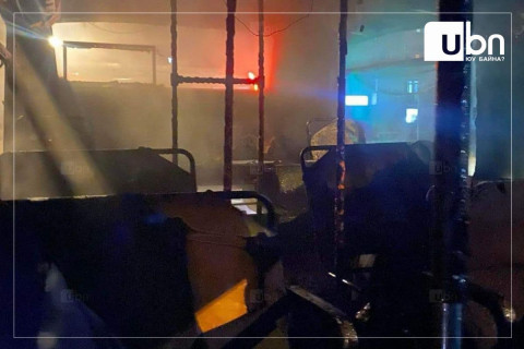 “Эрдэм транс“ ХХК-ийн автобусны мотор, арын суудлын хэсэг шатаж байсныг унтраажээ