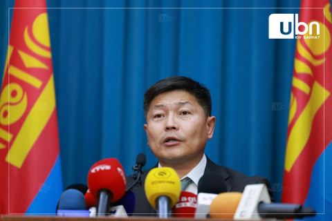 Х.Нямбаатар: Намайг гудамжаар явахаар залуучууд  замаа засаач гээд орилоод байгаа. Мөнгө байхгүй юм чинь би яах вэ