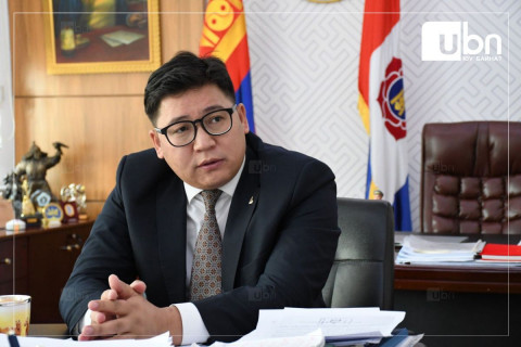 Н.БАТСҮМБЭРЭЛ: Хүссэн бүхнээ авч чадахгүй, өөрөө хөдөлмөрлөж олсон минь амьдралын ухаанд намайг сургасан