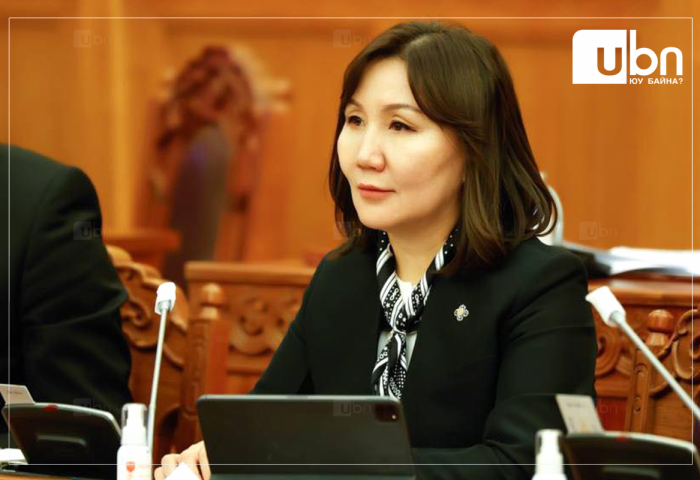 “МҮОНРТ-ийн дарга нарыг  огцруулах, эргүүлж татах гарын үсэг зурсан цаас хэд, хэд байна“ гэв