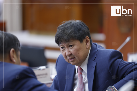 Ч.Хүрэлбаатар: Монгол Улс 10 тэрбум ам.долларын валютын нөөцтэй болохыг зорьж байгаа