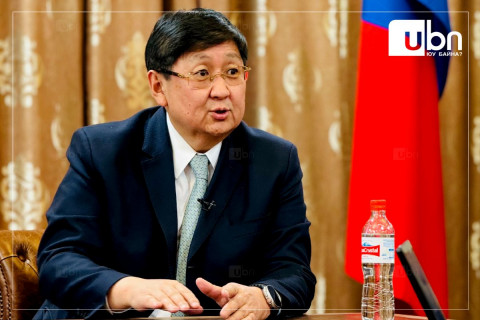 Ч.Хүрэлбаатар: Намынхаа УЗ-ийн гишүүнээр олон жил ажиллаж, мянга мянган гишүүдийн дэмжлэг авдаг учраас би ГАНЦААРДДАГГҮЙ