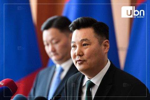 Ерөнхийлөгчийн зөвлөх Д.Бум-Очир МАН-ын жагсаалтын 15 дугаарт бичигдэж байна