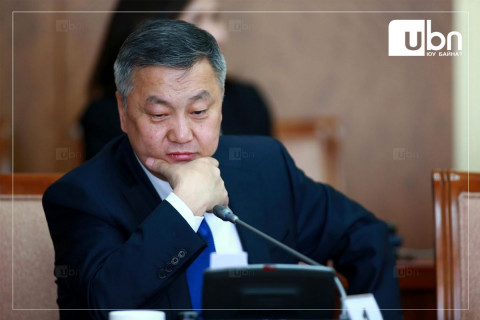 З.Энхболд: АН-ын жагсаалтын 4 дүгээрт бичигдсэн С.Цэнгүүн гэгчийг надтай холбох хэрэггүй. Танихгүй, мэдэхгүй