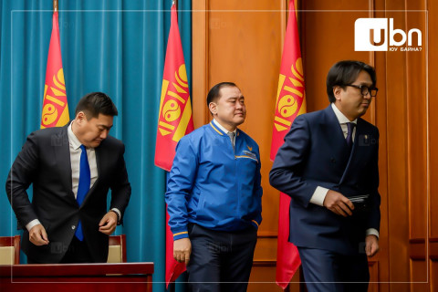 ТАНИЛЦ: АН, МАН, ХҮН намын дарга нарын ХОМ