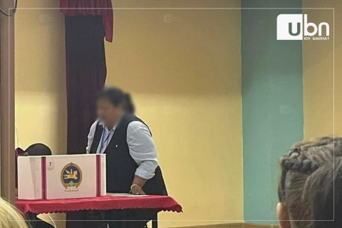 Д.Бат-Эрдэнэ: Сонгогч “Би унших бичих туслалцаа авмаар байна” гэж хандсаны дагуу хэсгийн хорооны ажилтан санал тэмдэглэх зааварчилгаа өгсөн
