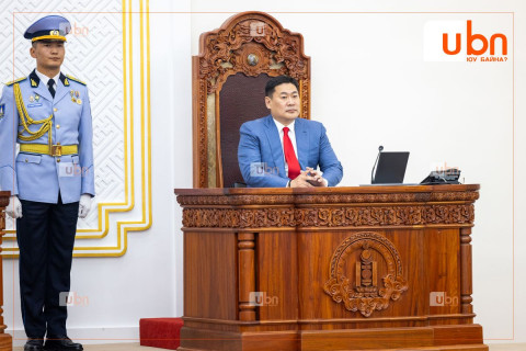 Чуулган хуралдаж, Ерөнхий сайдыг томилно