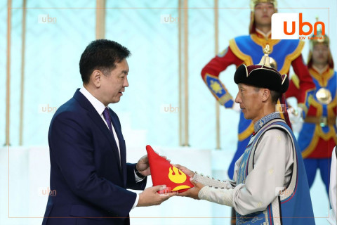 Ерөнхийлөгч У.Хүрэлсүх “Парис-2024” олимп, паралимпын тамирчдаа үдлээ