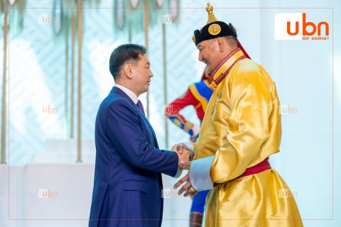 Хөдөлмөрийн баатар Г.Өсөхбаяр энэ жилийн наадмаар зодоглож, цолоо дуудуулна