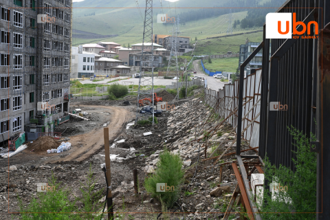 Зөвшөөрөлгүй 6154 метр хашааг буулгажээ