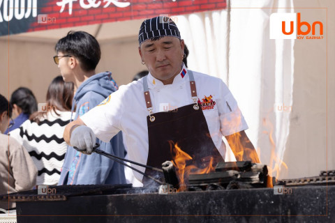 ФОТО: “UB FOOD FESTIVAL- 2024” төв талбайд болж байна