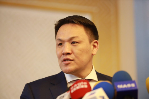 Н.Номтойбаяр: Газрын тосны үйлдвэрийн ТЭЗҮ-г 2020 онд нууцын зэрэгт авсан юм байна. Гишүүд нууц үл задруулах байдлаар танилцах эрхтэй