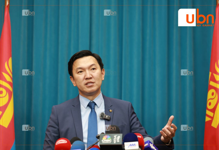 Н.Учрал: Эс үйлдэл гаргаад байгаа дарга нарыг  би мэдэж байгаа.  Төр нэг сувгаар ажиллана. Төрийн ажлыг сэтгэл гаргаж хий