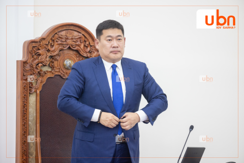 ЕРӨНХИЙ САЙД: Би хэнийг ч шүүмжилж, буруутгахыг хүсэхгүй байна. Үүнийг түүх шүүнэ. 