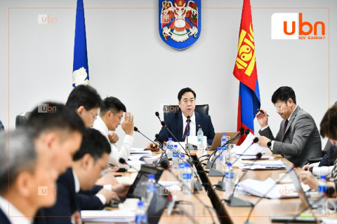 Зөвлөлийн хурлаар гэр хорооллын өрхөд цахилгаан халаагуур болон хийн түлшээр ажилладаг төхөөрөмж суурилуулах талаар хэлэлцлээ