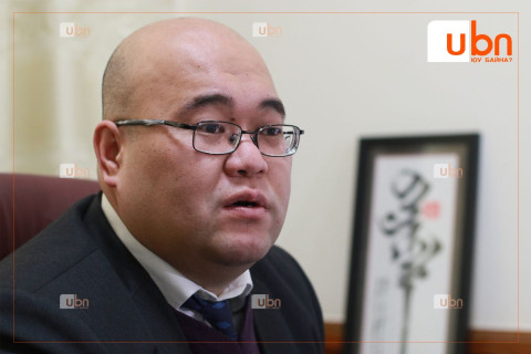 Хуульч Б.Гүнбилэг: Үндсэн хуулийг дахин өөрчилж, У.Хүрэлсүх, Х.Баттулга хоёр “үзэх“ гээд байгаа юм шиг сэтгэгдэл явж эхэллээ