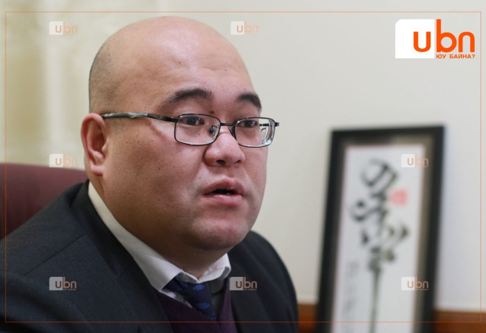 Хуульч Б.Гүнбилэг: Үндсэн хуулийг дахин өөрчилж, У.Хүрэлсүх, Х.Баттулга хоёр “үзэх“ гээд байгаа юм шиг сэтгэгдэл явж эхэллээ