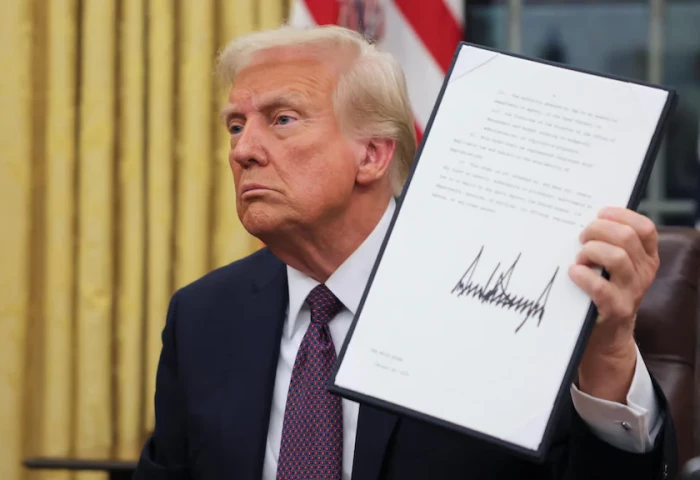 Доналд Трамп БНХАУ-ын  тарифыг 125 хувьд хүргэлээ