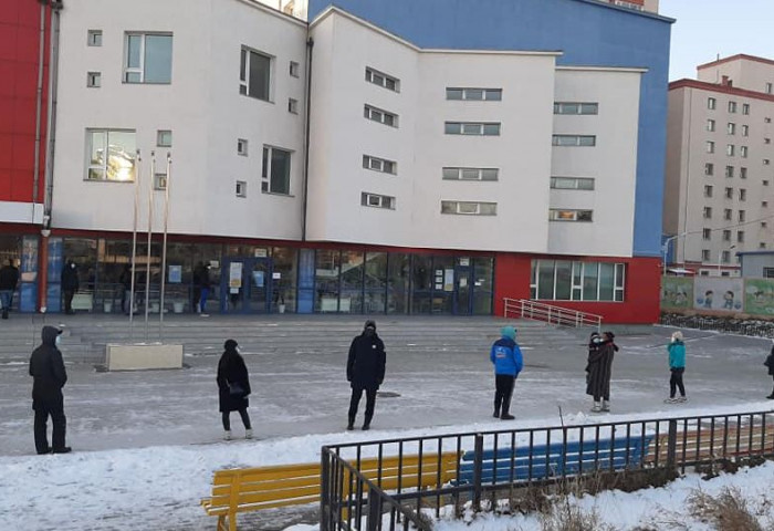 Баянзүрх дүүрэгт түргэвчилсэн оношлогооны 16 цэгт иргэдээс шинжилгээ авч байна
