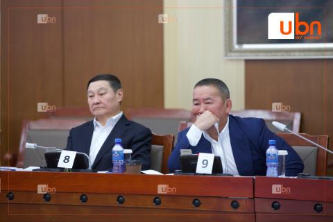 “Төмөр замын гэх 2 сая ам.доллар Х.Баттулгын компани руу орсон баримтыг Хөгжлийн банкны сонсголоор дэлгэж байсан“