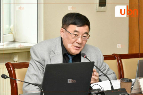 “Жилд 50 орчим тэрбум төгрөгөөр багшийг дэмжих хөтөлбөр хэрэгжүүлбэл 2028 он хүртэл 2000 багштай болох боломж бий“
