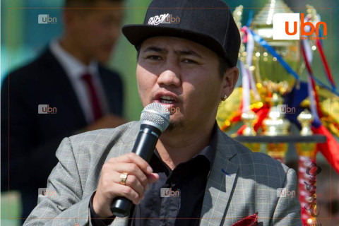 Пароди хамтлагийн жүжигчин Т.Анхбаяр хорт хавдраар өвдөж, ард түмнээс тусламж хүслээ