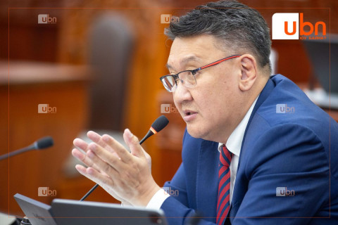 “Б.Жавхлан сайд аа, та “Нүүрсний үнэ унахгүй, би хар толгойгоороо хариуцъя“ гэж байсан. Харин одоо үнэнтэйгээ нүүр тулж байна“