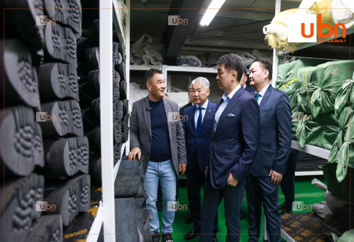 Үйлдвэрлэгчид хүний нөөцийн дутагдалтай байгаагаа Ерөнхийлөгчид уламжлав