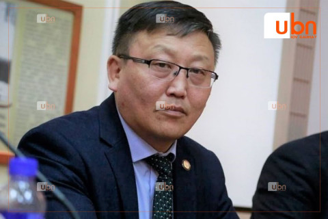 Ц.Батсүх: Улс төр дэх  ашиг сонирхлын шийдвэр өөрчлөгдөхгүй бол бизнесүүд хөгжихгүй