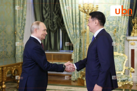 Ерөнхийлөгч У.Хүрэлсүх ОХУ-ын Ерөнхийлөгч В.В.Путин нар албан ёсны уулзалт хийлээ