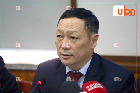 “Гурван яаманд ТНБД хийсэн, мундаг гээд гишүүд нь магтаад байх юм“