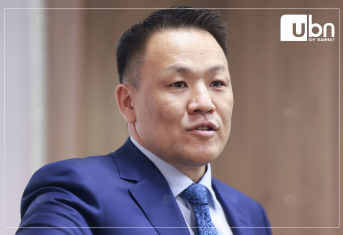 Н.Номтойбаяр: Ний нуугүй хэлэхэд мань мэт нь боломжтой ч гэсэн LEXUS-600 машиныг үзээгүй. Гэтэл төр LEXUS-700-г хэд гурваар нь худалдаж авч байна