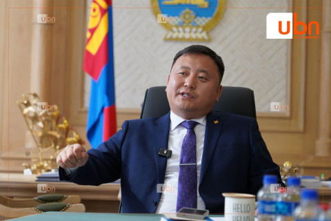 О.Алтангэрэл: Ерөнхийлөгч дахин сонгогдож болохгүй гэдгийг дэмжиж би гарын үсэг зурсан. Үүнээс бид ухарч болохгүй