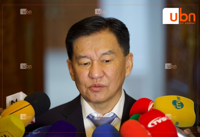 “Ерөнхий сайд хамтарсан Засгийн газрын тэргүүний хувьд зөрчил гаргуулахгүй авч явж чадсангүй гэдэг эсэхээ УИХ-аар шийдүүлэх гэж байна гэж ойлгосон“