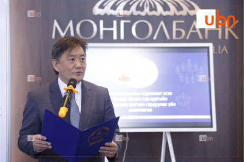 “Төгрөг-100” ойг тохиолдуулан сурагчдын дунд зохион байгуулсан уралдаануудын шилдгүүдийг шалгарууллаа