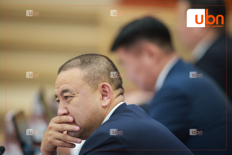 Ерөнхий сайд “ТЭЦ-3”-д гарсан осолтой холбогдуулан тулгамдсан асуудлуудыг 100 хоногийн дотор шийдэж чадахгүй бол Эрчим хүчний сайд Б.Чойжилсүрэнд ХАРИУЦЛАГА ТООЦНО гэжээ