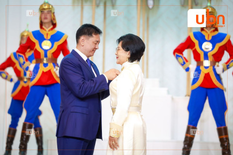 МУГЖ Н.Батцэцэг Монгол Улсын Ерөнхийлөгчийн зарлигаар Ардын жүжигчин цол хүртлээ