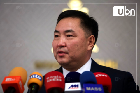 Б.Пүрэвдорж: Идэж уухын луйвар дээр суурилсан хамтрал байж болохгүй. Би хэзээ ч хүний халаасанд орж үзээгүй