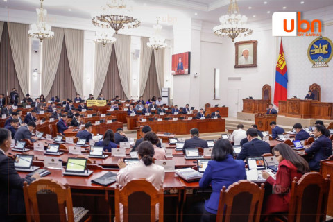 ЧУУЛГАН: 2026 оны төсвийн хүрээний мэдэгдлийг маргааш үргэлжлүүлэн хэлэлцэнэ