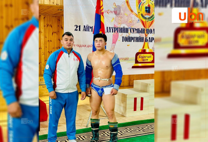 Улсын заан Б.Серикийн удам Р.Омар “Алдарын цом”-д амжилттай барилдлаа
