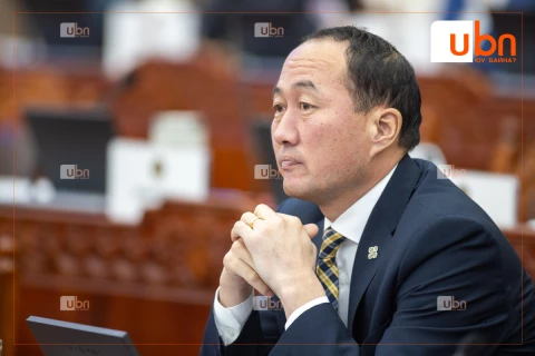 М.Бадамсүрэн: МАН-ын Бага хурал дүрмийн дагуу болсон бол өнөөдрийг хүртэл яагаад УДШ-д намын даргаа бүртгүүлэхгүй байгаа юм бэ